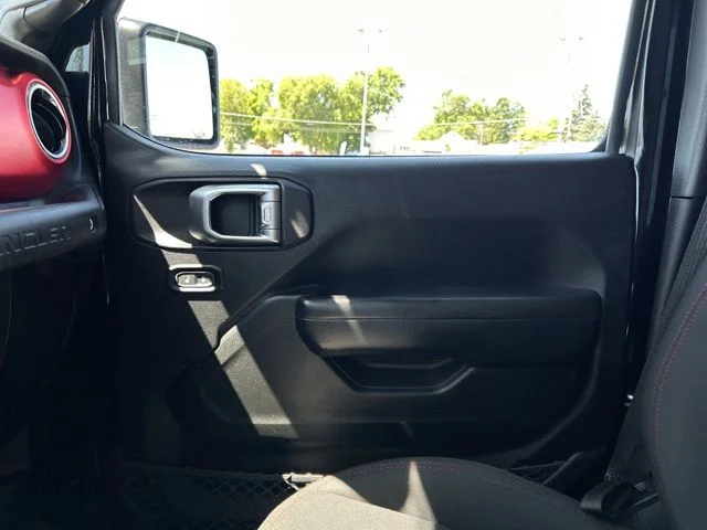 Used 2019 Black Jeep Unlimited Rubicon image 39