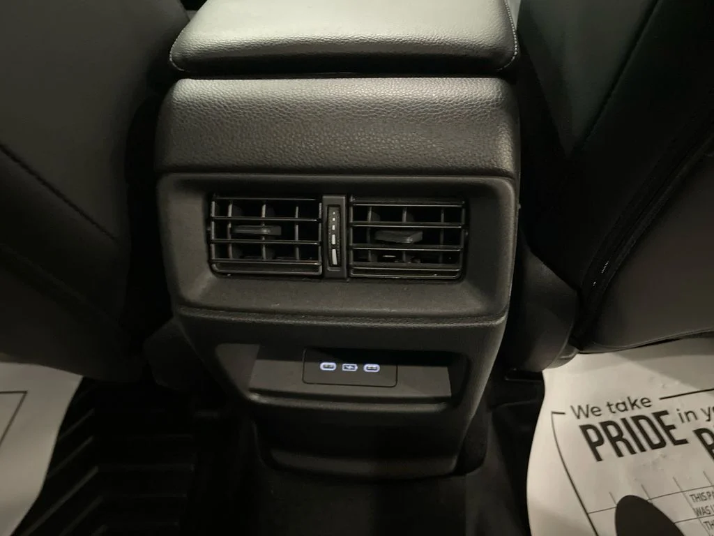 Used 2024  Honda EX-L image 27