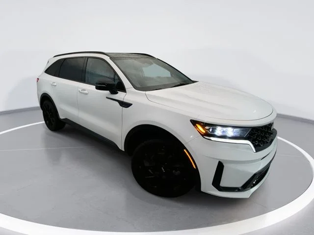 Used 2023 White Kia SX image 1