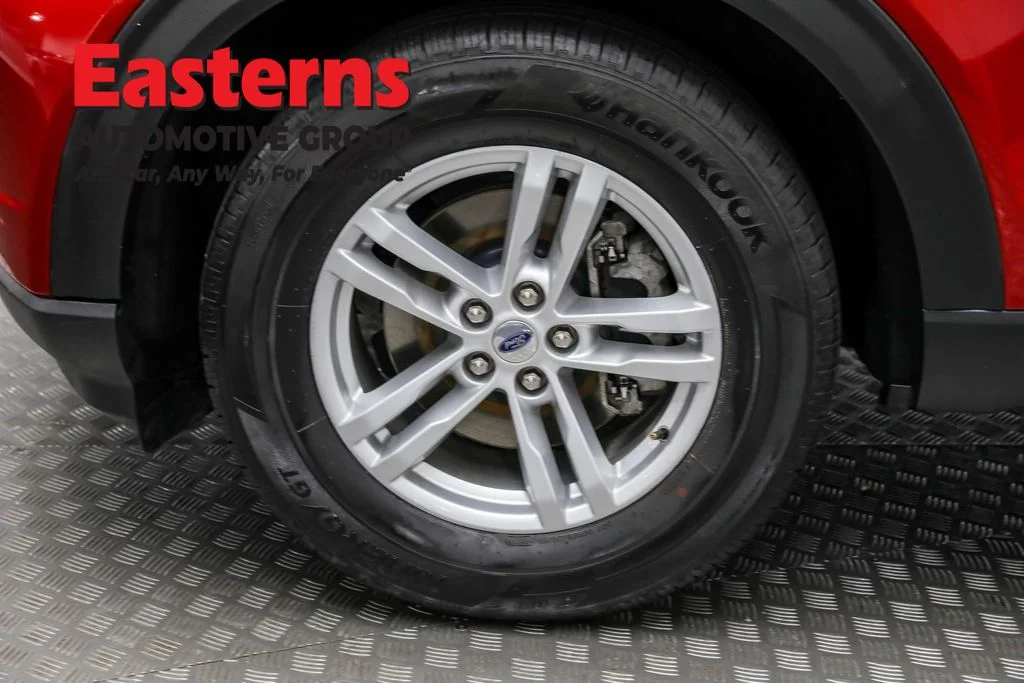 Used 2020 Red Ford XLT image 32