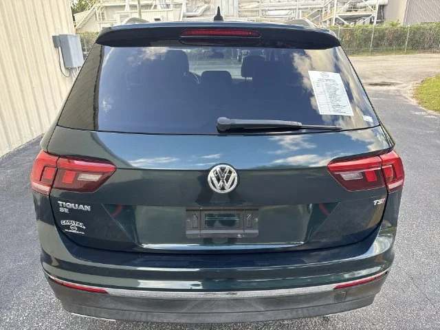 Used 2018 Green Volkswagen 2.0T SE image 36