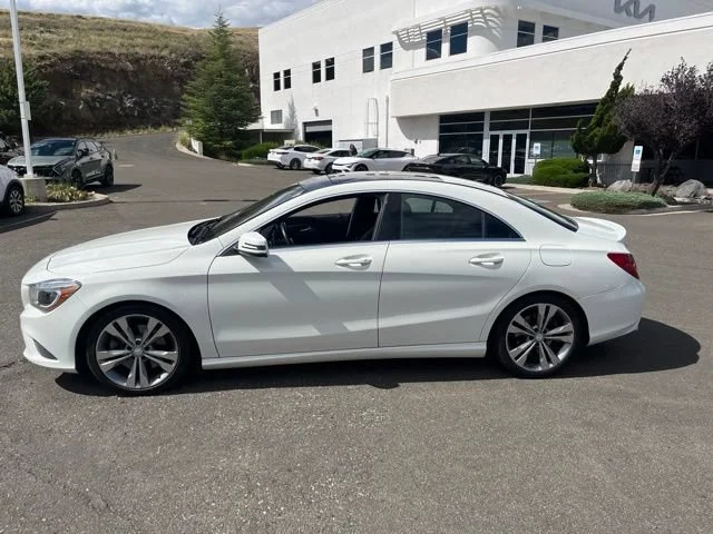 Used 2014 Cirrus White Mercedes-Benz CLA 250 image 12