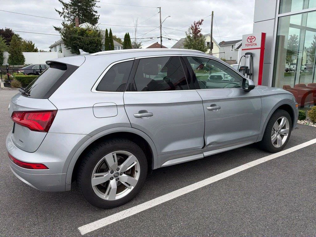 Used 2019 Florett Silver Metallic Audi 2.0T Premium Plus image 4