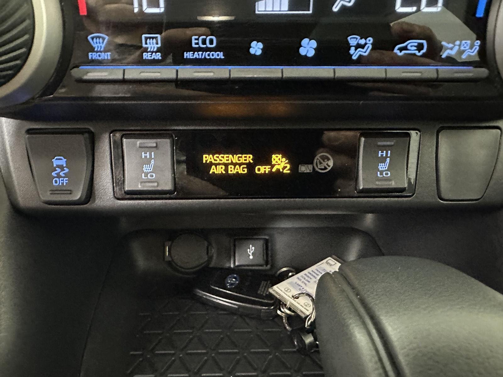 Used 2022 Silver Sky Metallic Toyota XLE image 31