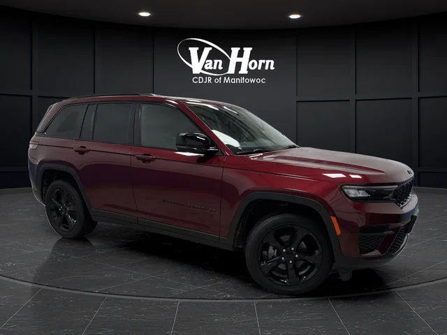 Used 2023 Velvet Jeep Altitude X image 37