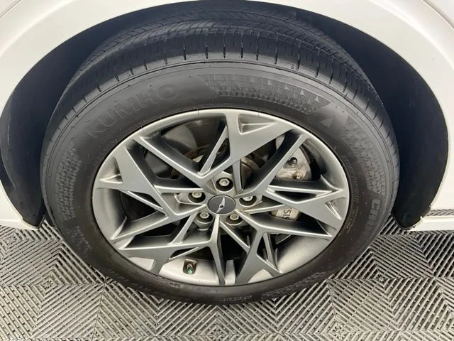 2023 GENESIS GV70 Standard - Photo 23
