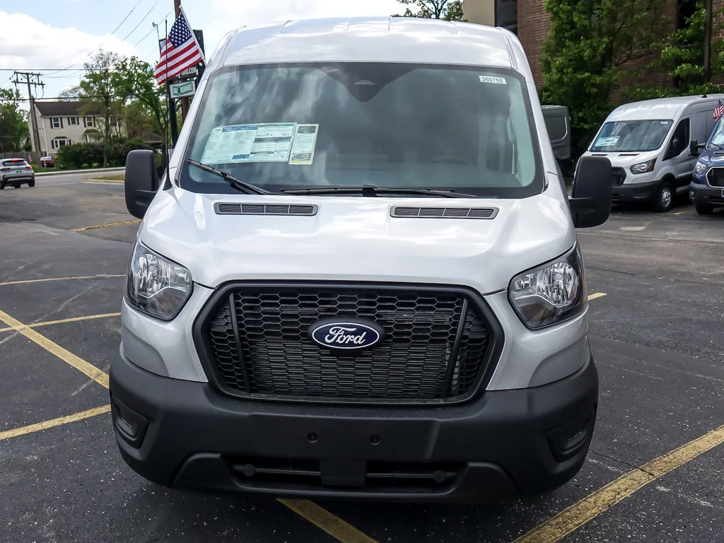 New 2026 Ingot Silver Metallic Ford Cargo Van image 4