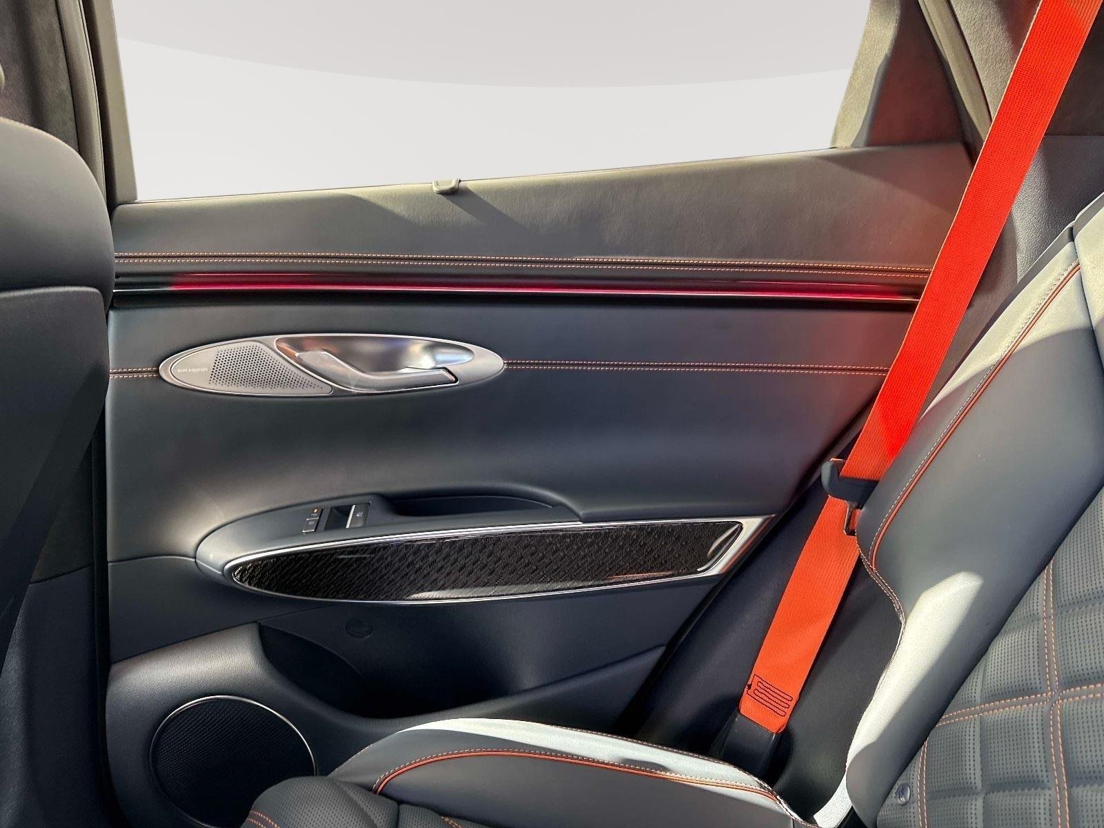2026 GENESIS GV70 Sport Prestige - Photo 15