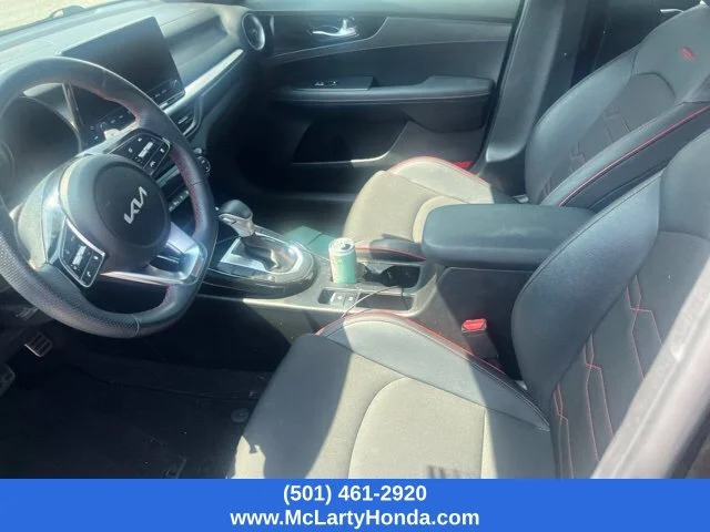 Used 2022 Aurora Black Kia GT image 2