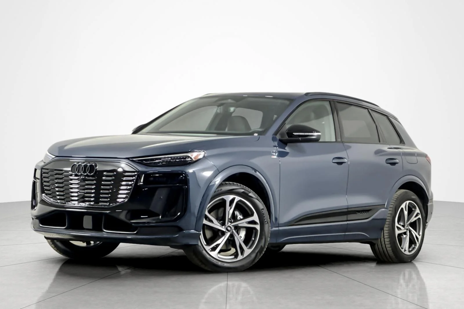2027 Audi Q6 e-tron Premium Plus quattro's photo