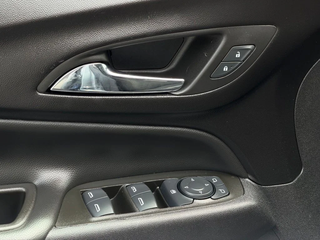 Used 2024 Gray Chevrolet LT image 30