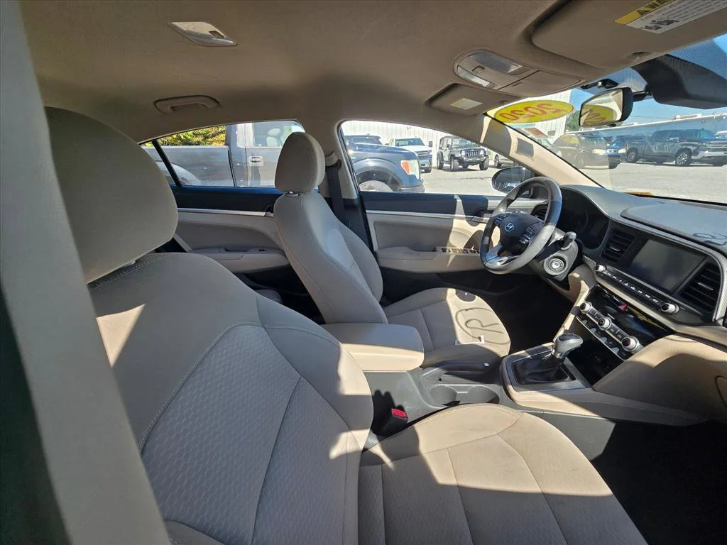 Used 2020 Black Hyundai SEL image 7
