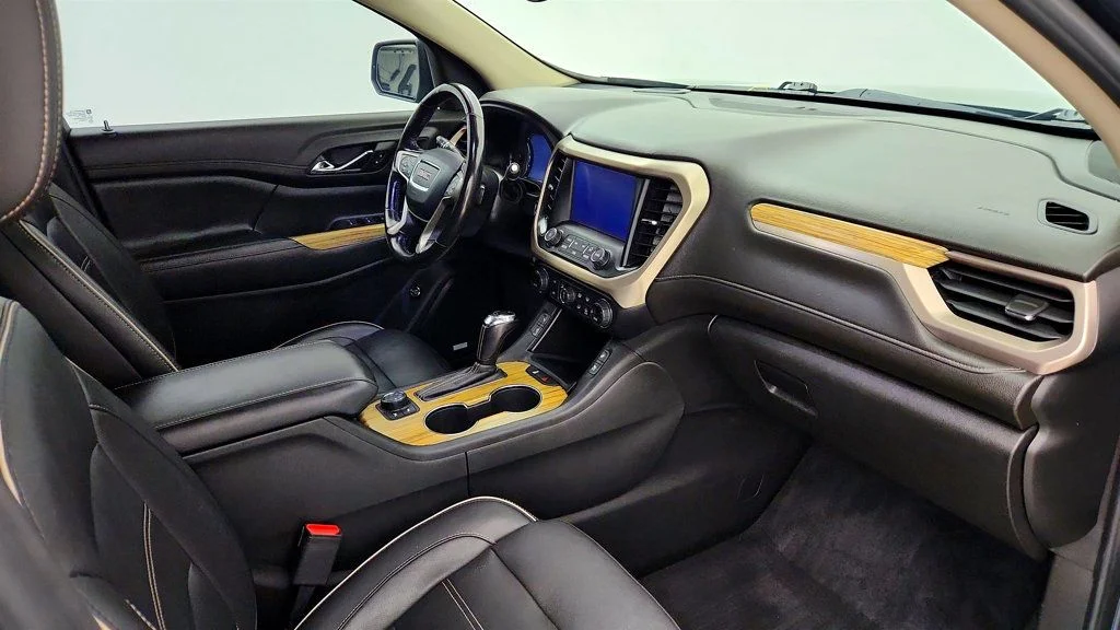 Used 2019 Dark Sky Metallic GMC AWD 4dr Denali w/ Technology Pkg & Dual Sunroof image 27