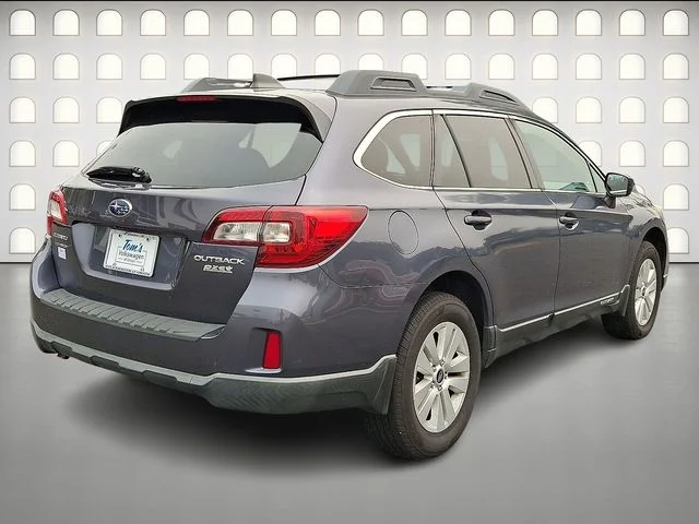 Used 2016 Gray Subaru 2.5i Premium image 7