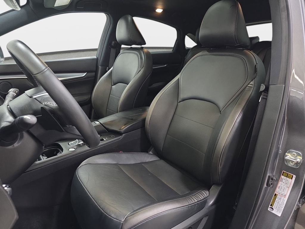 Certified Used 2023 Graphite Shadow INFINITI LUXE image 12