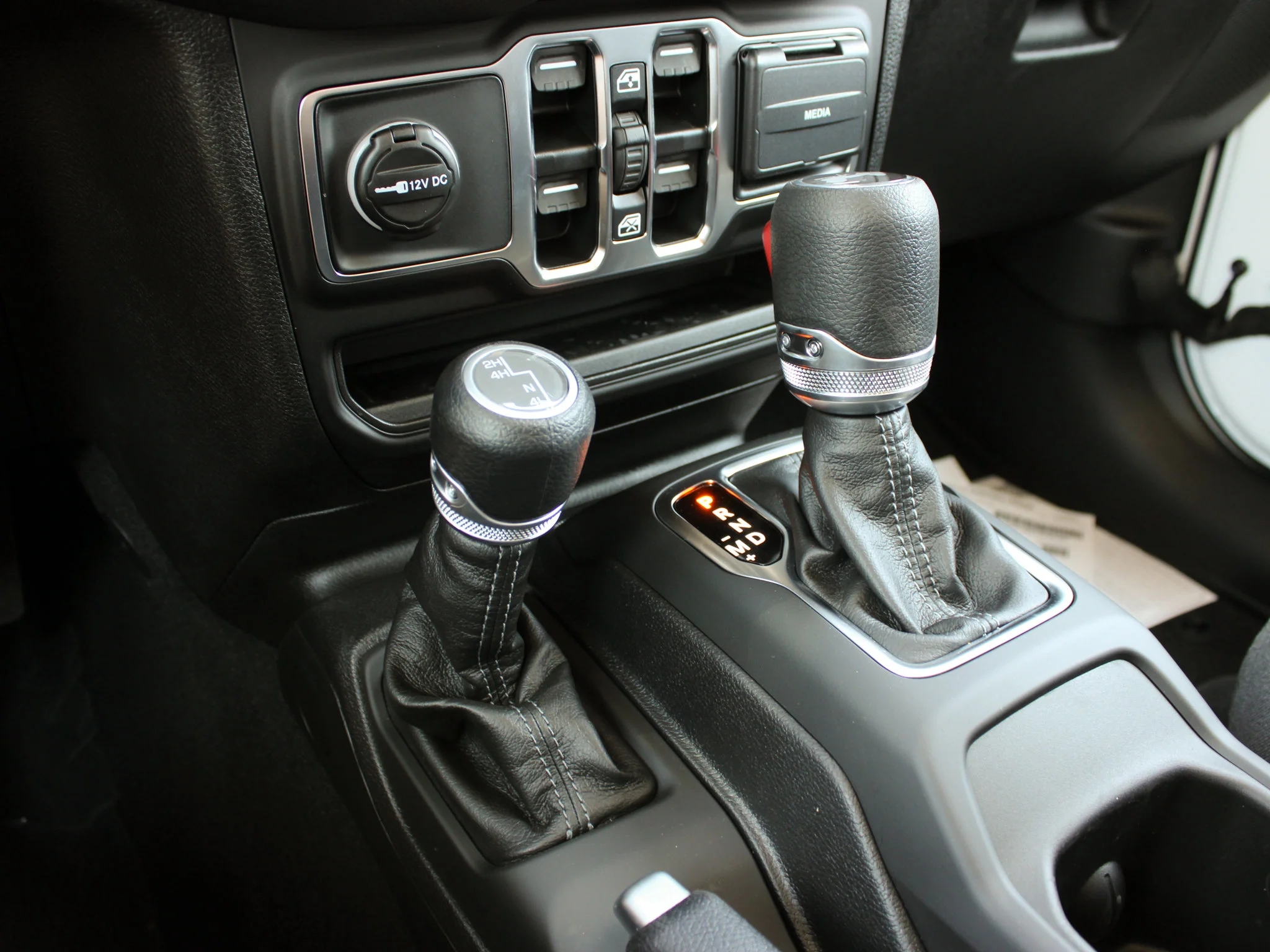 Used 2025 White Jeep Sport S* 4 Door 4x4, Remote Start, Heated Seats/Wheel image 20