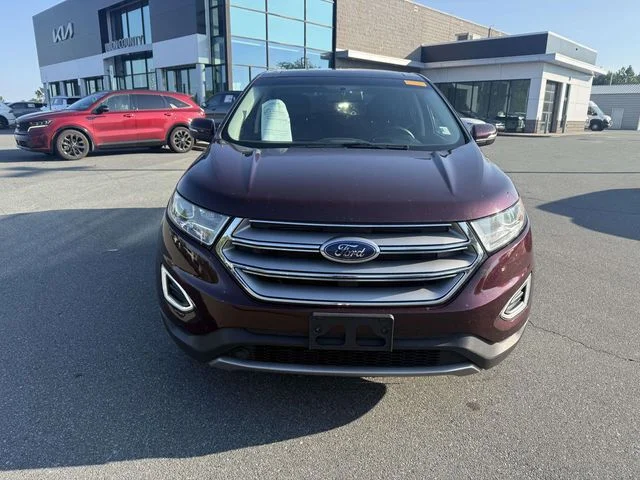 Used 2018  Ford SEL image 2