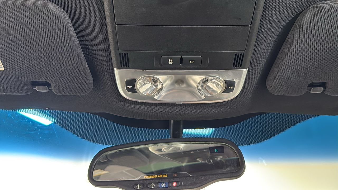 Used 2009 Red Pontiac GT image 11