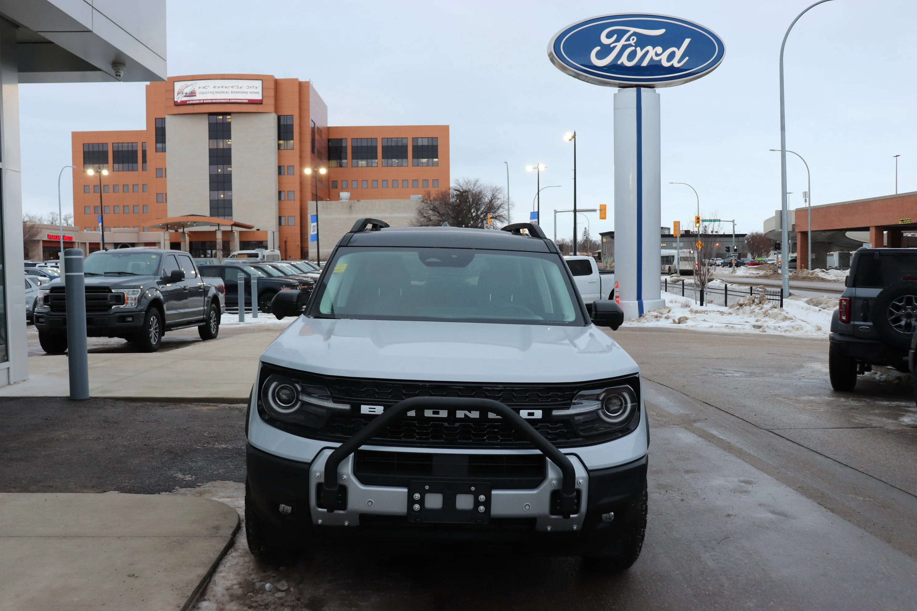 New 2026 SPACE WHITE METALLIC Ford Outer Banks image 2