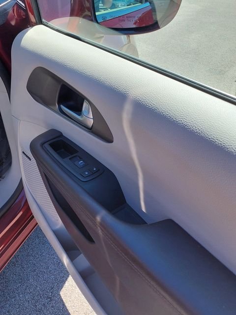 Used 2019 Velvet Chrysler Touring L Plus image 22