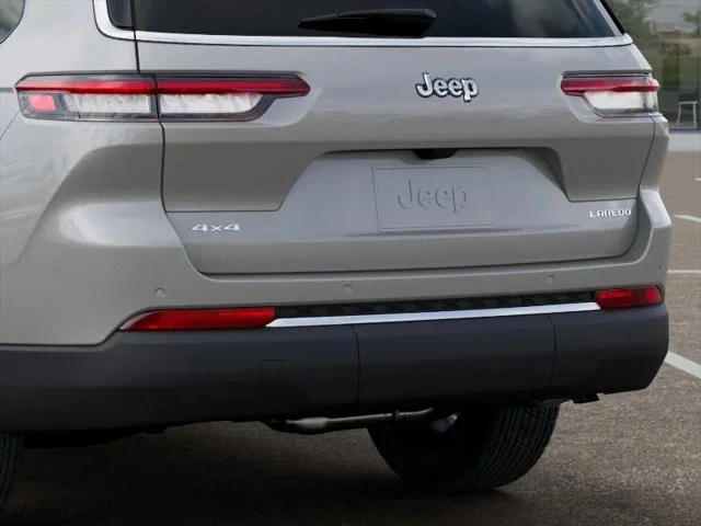 New 2026 Silver Zynith Exterior Paint Jeep Laredo X image 39