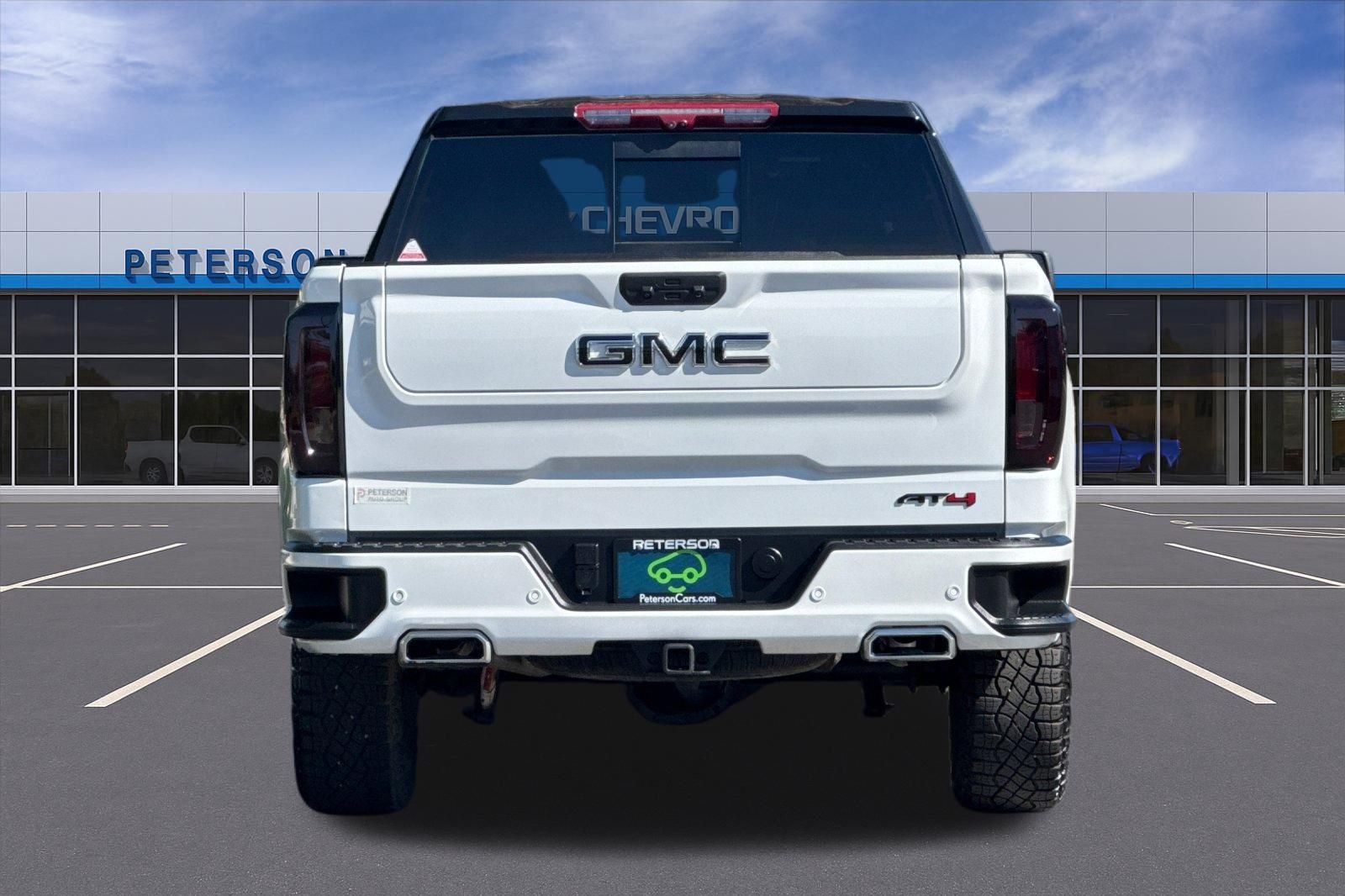 Used 2024 White GMC AT4 image 5