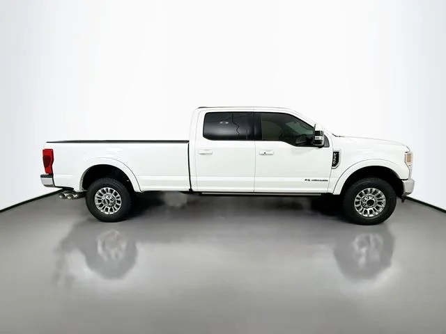 Used 2020 White Metallic Ford Lariat image 8