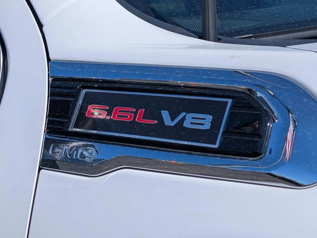 Used 2020 White GMC SLT image 7