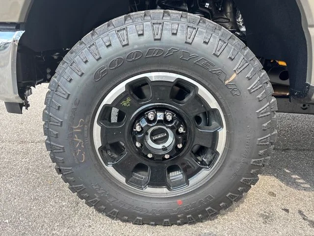 New 2027 Marsh Gray Metallic Ford F-250® XLT image 26