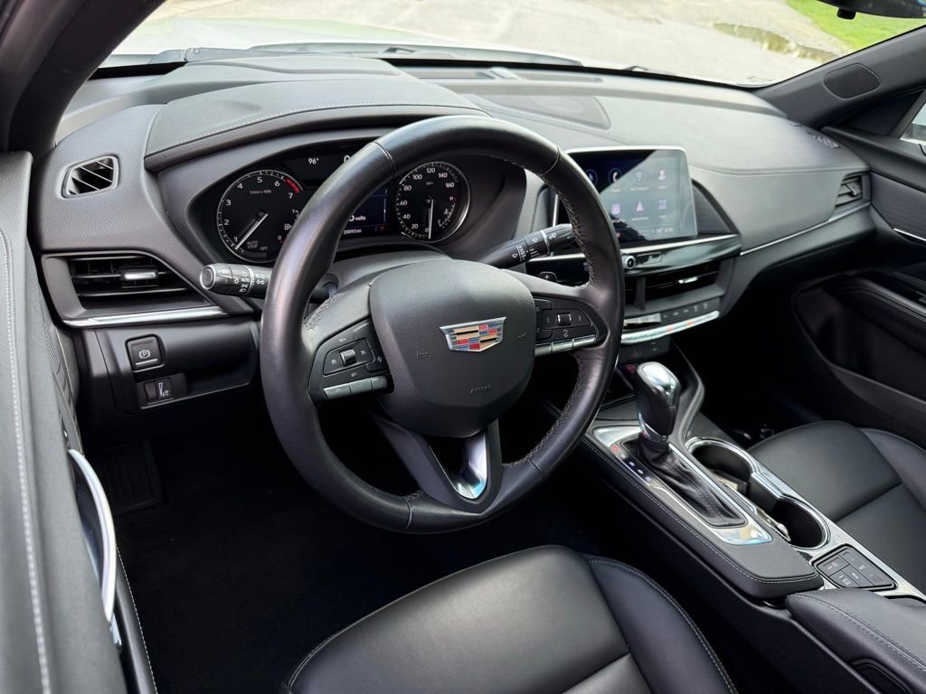 Certified Used 2023 Crystal White Tricoat Cadillac Luxury image 4