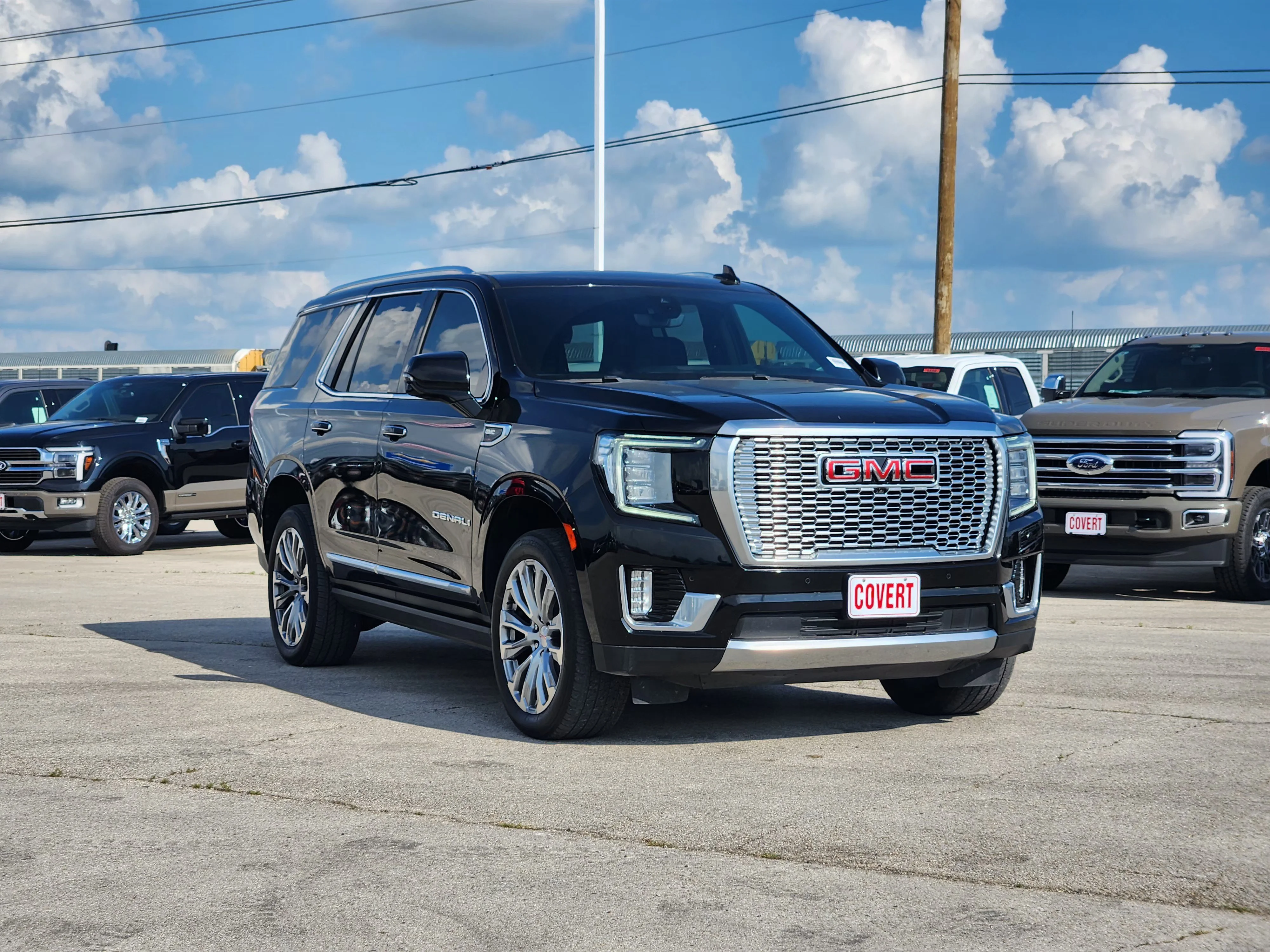 Used 2021 Onyx Black GMC Denali image 3