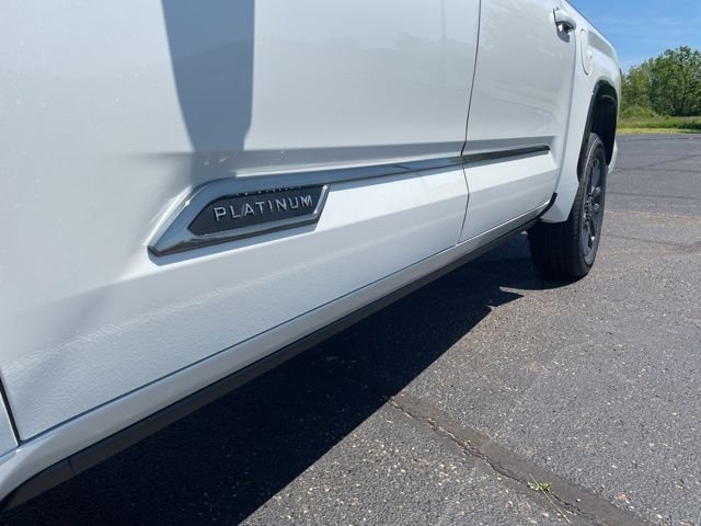 New 2026 Wind Chill Pearl <sup>1</sup> Toyota  Platinum image 10