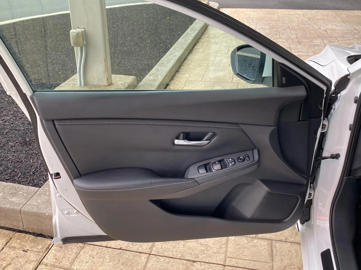 Used 2022 Fresh Powder Nissan SV image 21