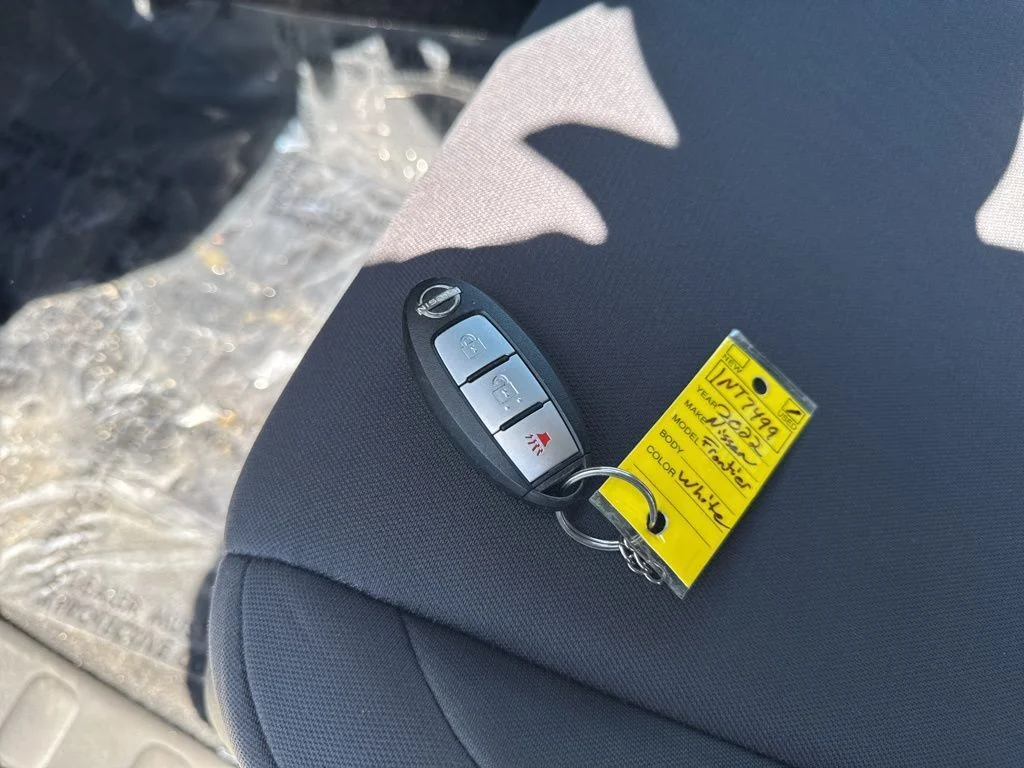 Used 2022 White Nissan S image 29