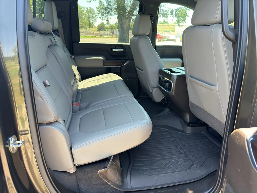 Used 2023 Forest Metallic GMC SLT image 16