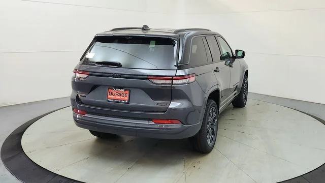 New 2026 Baltic Gray Metallic Clear-Coat Exterior Paint Jeep Summit image 9