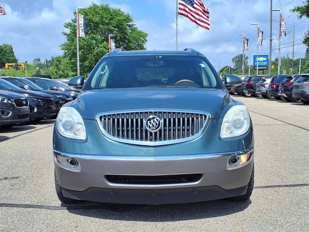Used 2009 Green Buick CXL image 2