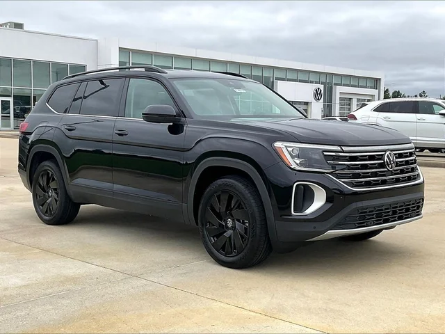 2026 Volkswagen Atlas SE w/Technology