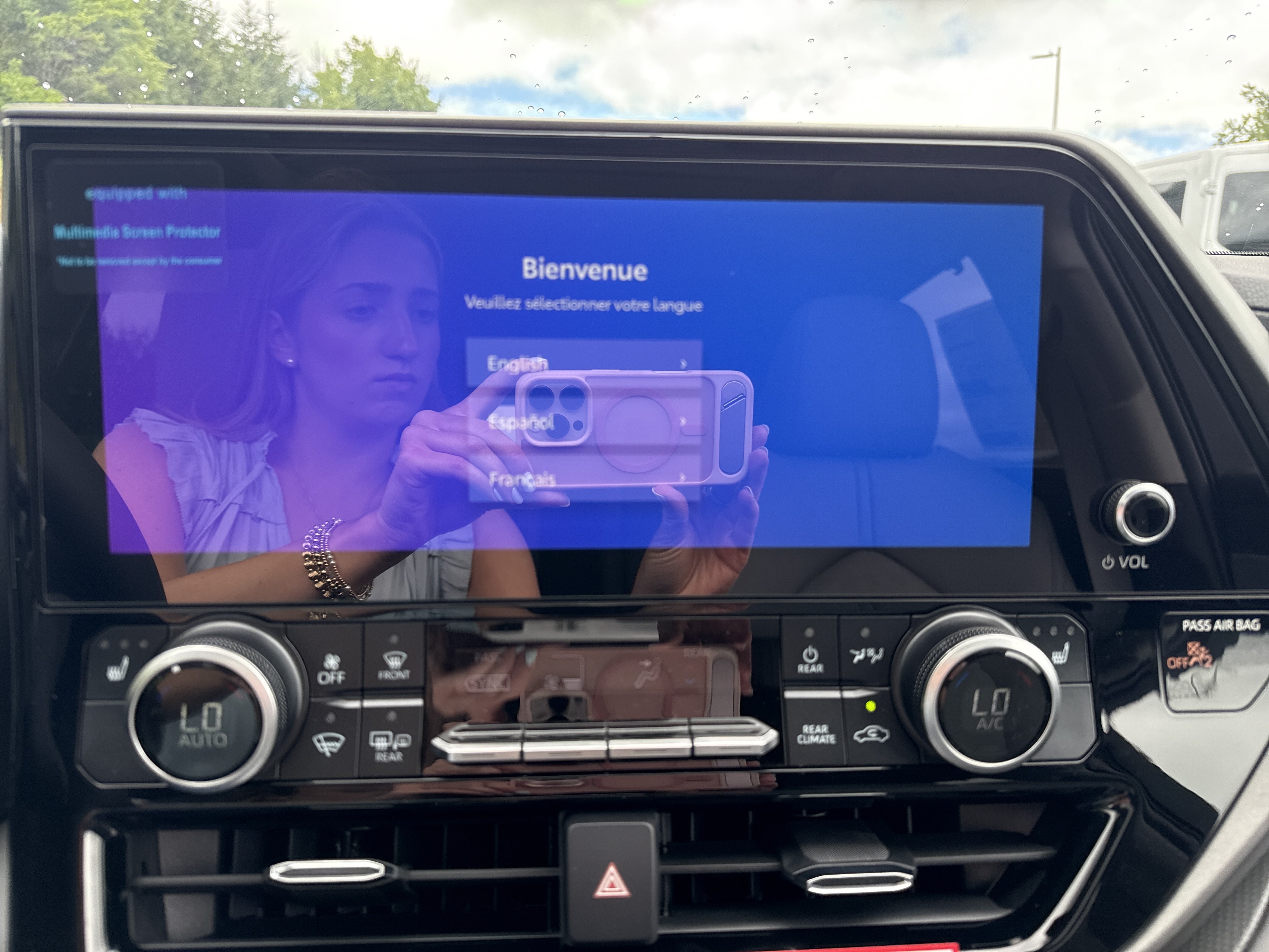 Used 2020 Moon Dust Toyota Hybrid XLE image 31