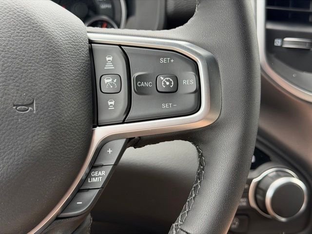 New 2026 Hydro Blue Pearl-Coat Exterior Paint RAM BIG HORN image 22