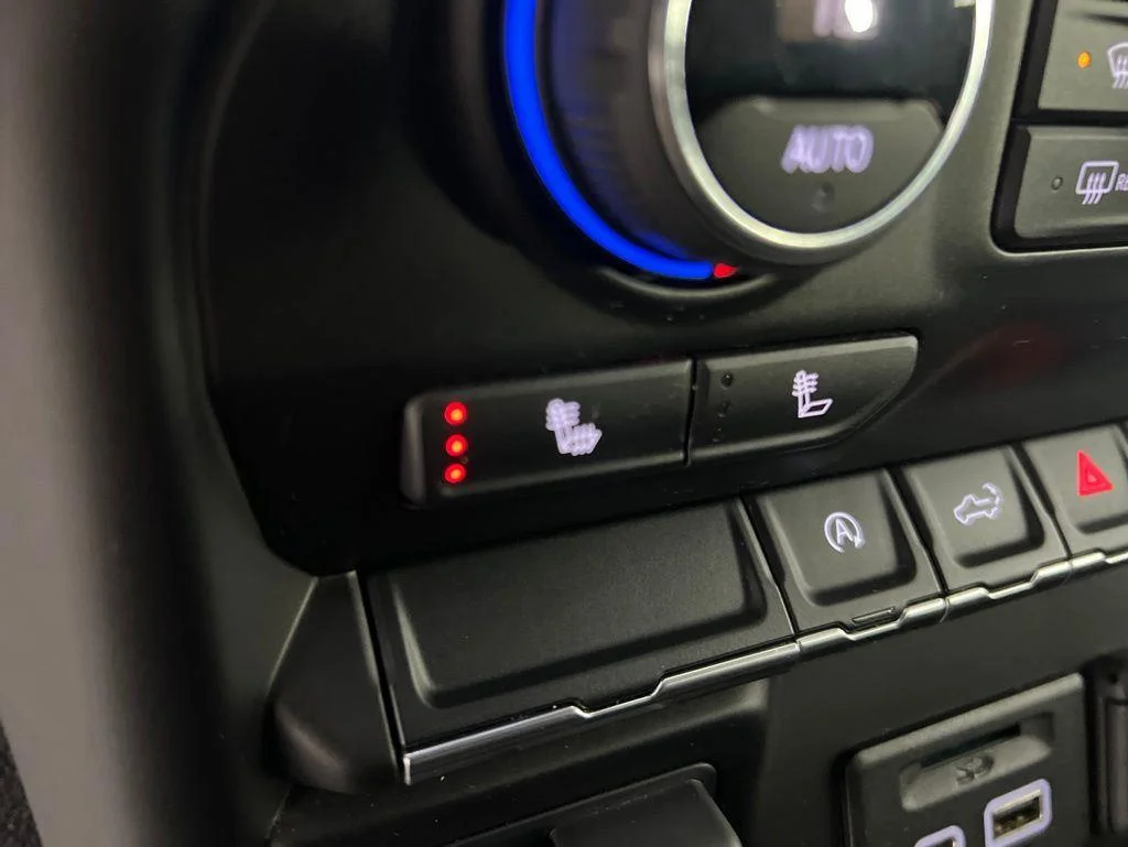 Used 2020 Shadow Gray Metallic Chevrolet LT image 15
