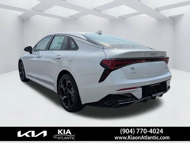 New 2026 Snow White Pearl Kia GT-Line FWD image 5