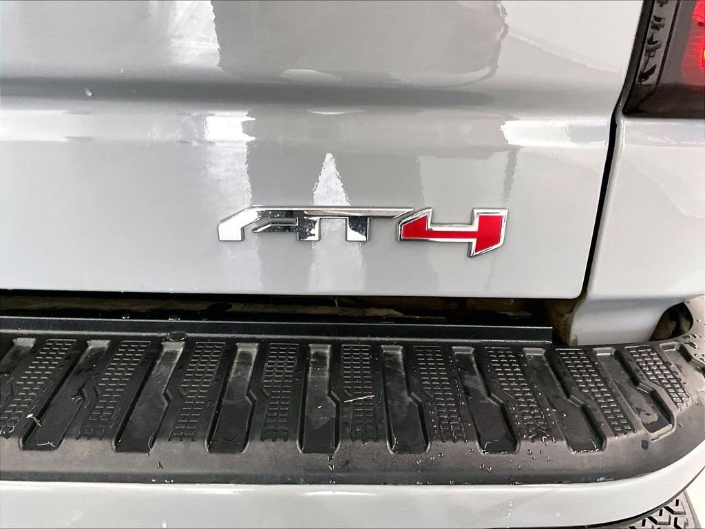 Used 2024 Gray GMC AT4 image 27
