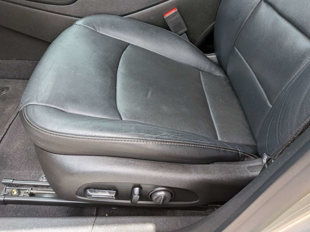 Used 2017 Gray Chevrolet Premier image 22