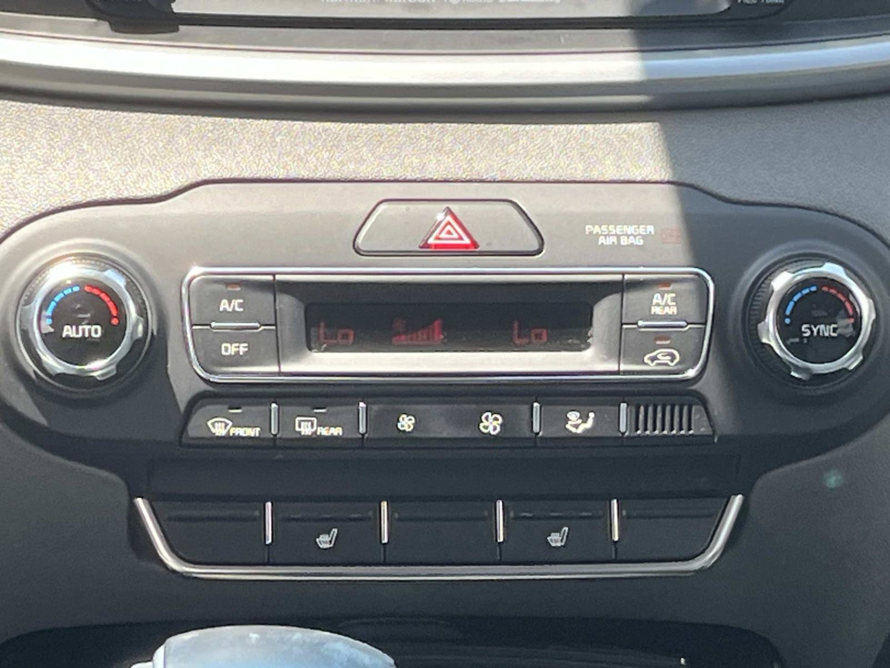 Used 2020 Imperial Blue Kia SX V6 image 15