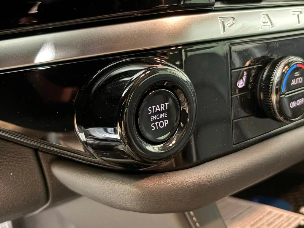 New 2026 Everest White Pearl TriCoat Nissan SL image 23
