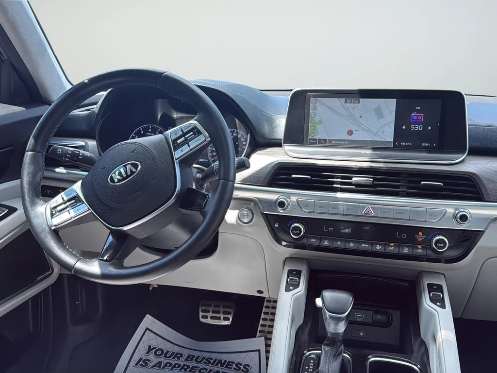 Used 2021 Black Kia SX image 11