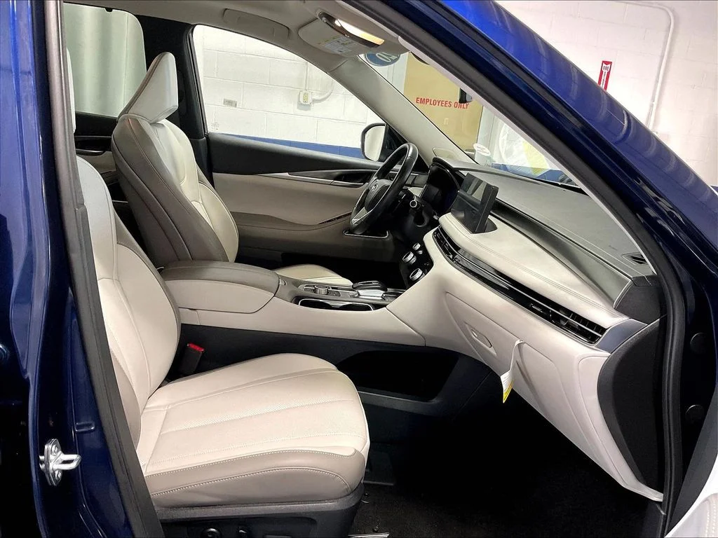 Used 2026 Blue INFINITI LUXE image 11