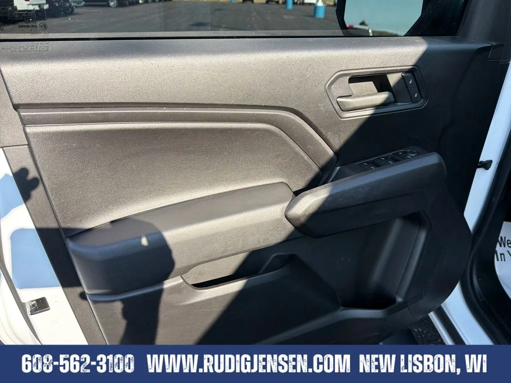 Used 2024 White Chevrolet Trail Boss image 10