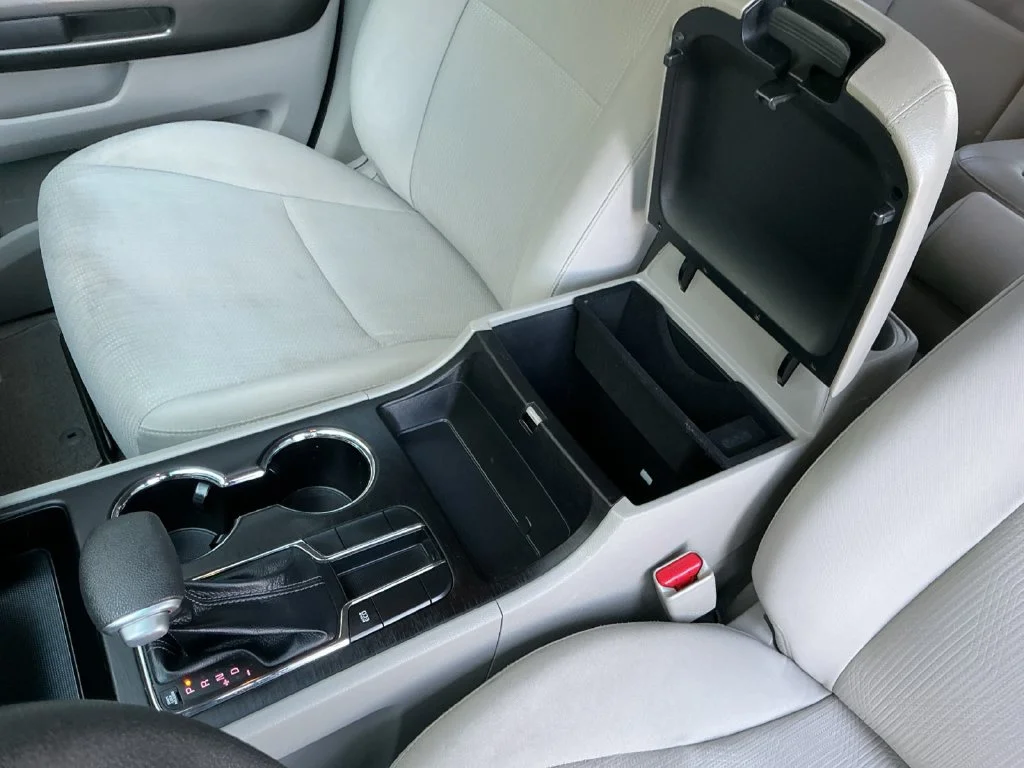 Used 2020 Silver Kia LX image 33